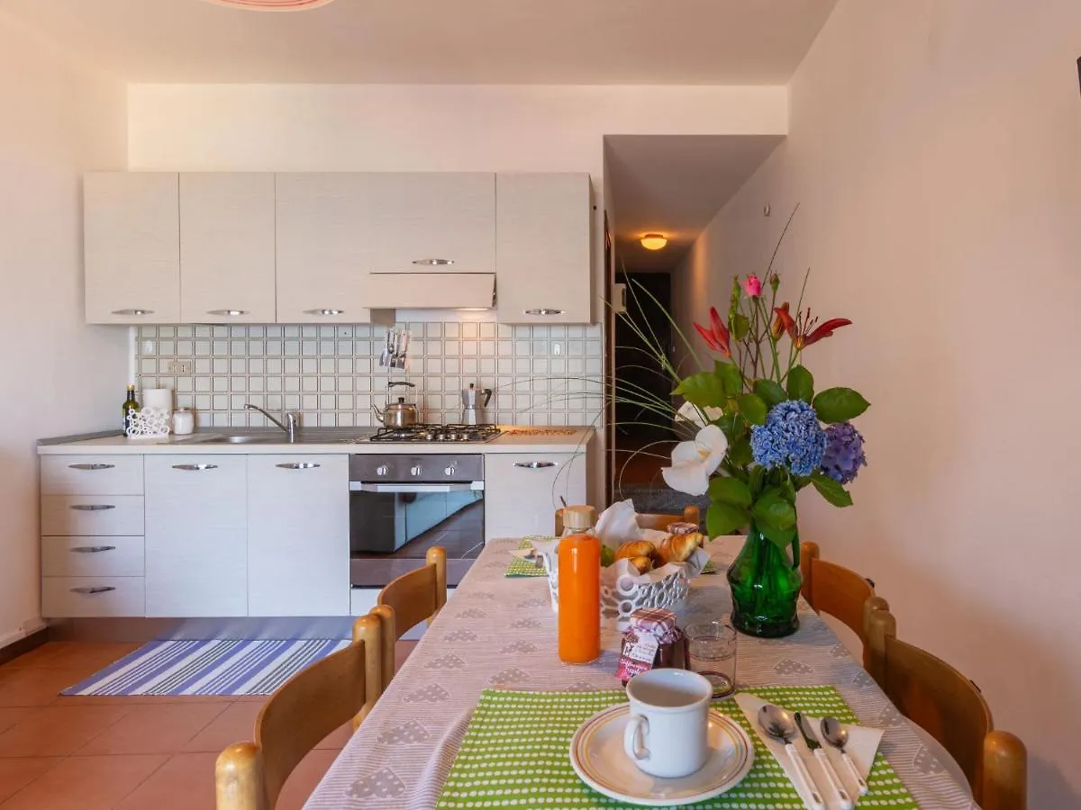 Apartment Niki By Interhome ドマーゾ